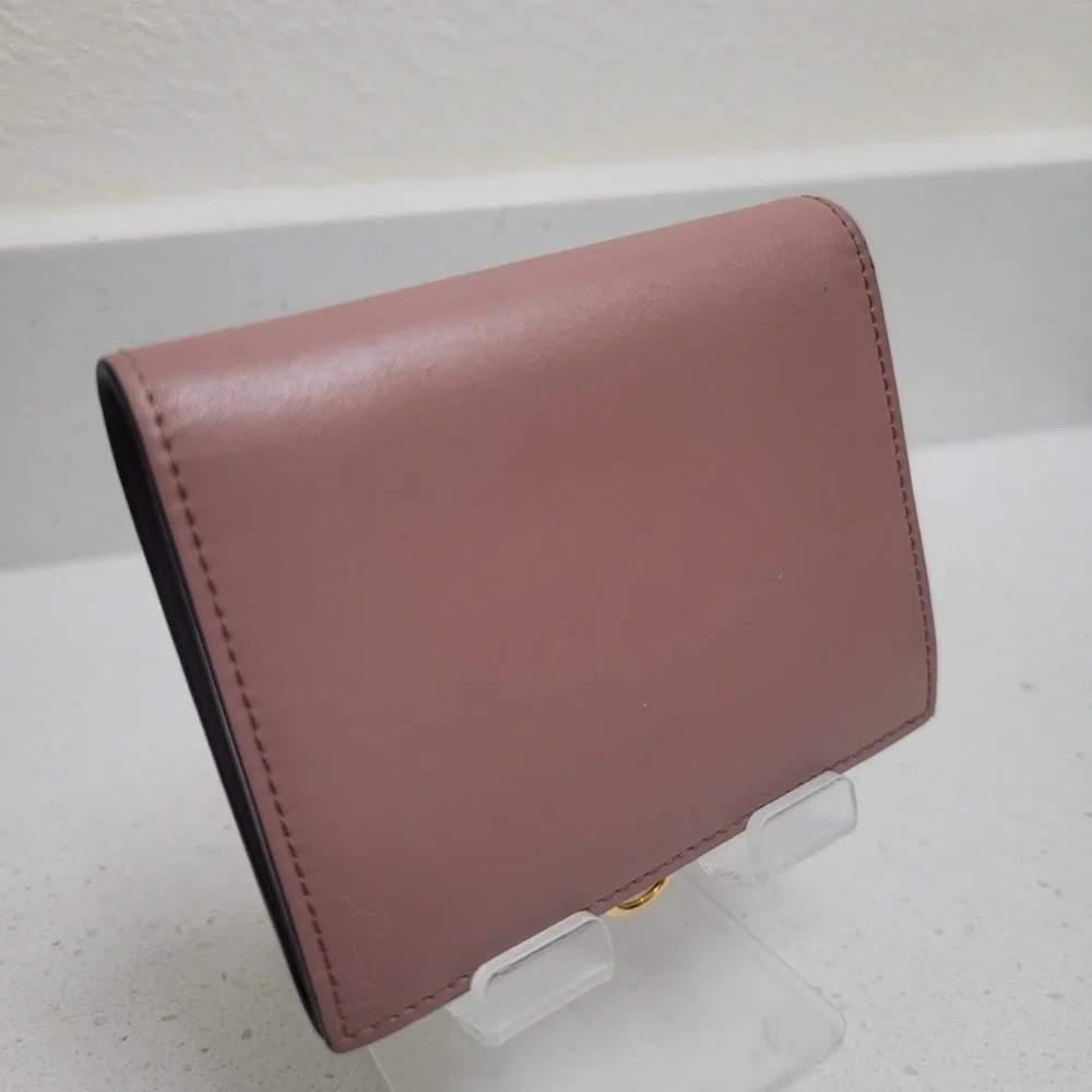 Fendi Pink wallet  with Gold Accent‎